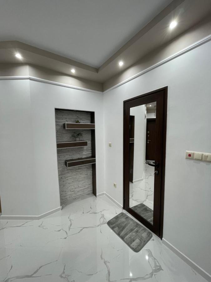 Apartament Deluxe Karina-Free Parking Burgasz Kültér fotó