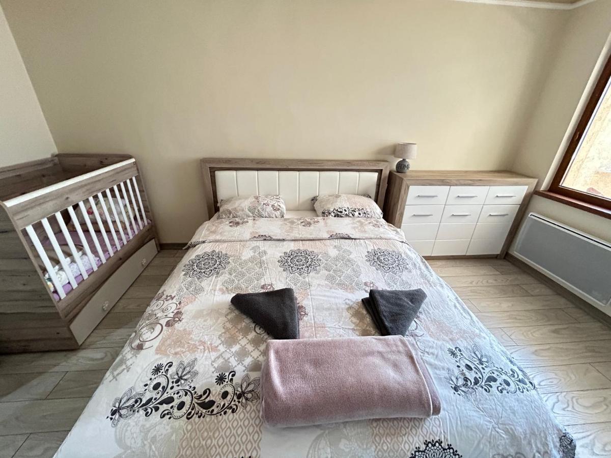 Apartament Deluxe Karina-Free Parking Burgasz Kültér fotó